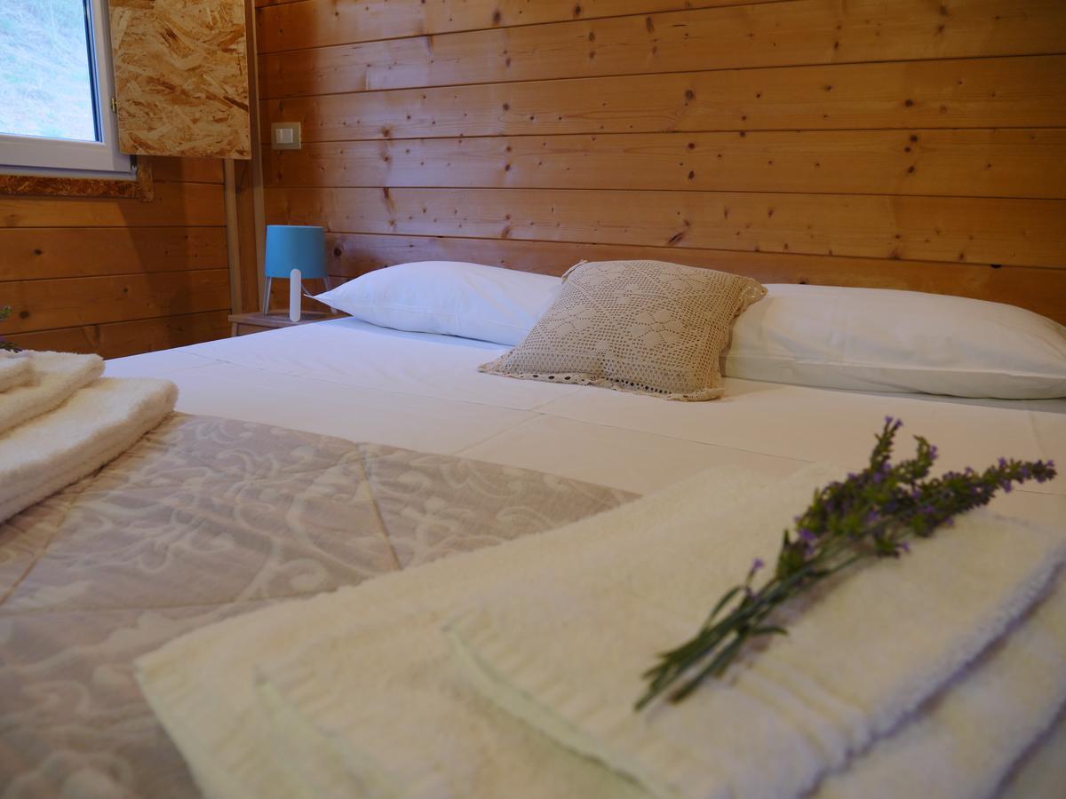 Camping Fiori Di 노토 외부 사진